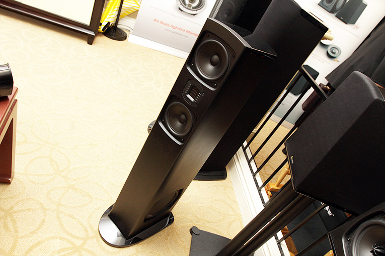 GoldenEar Triton Seven