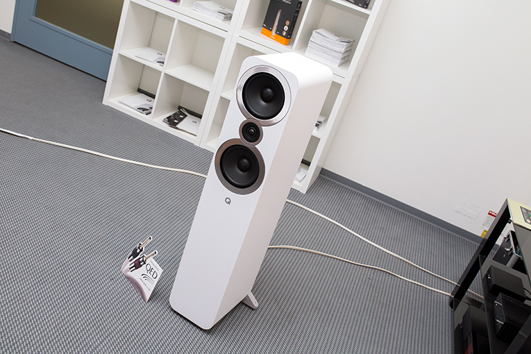 Q Acoustics 3050i