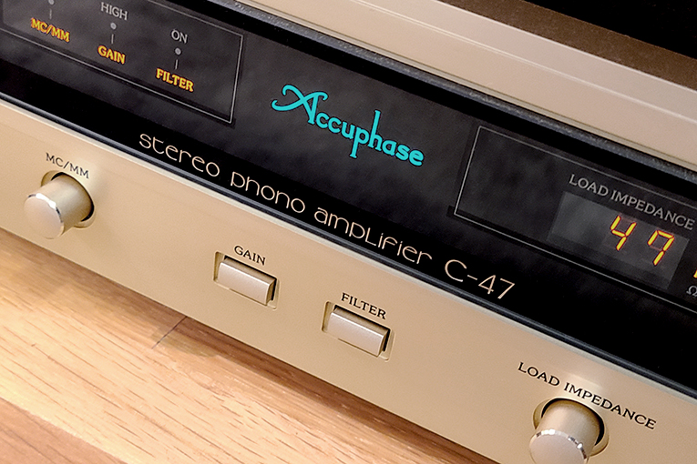 Accuphase