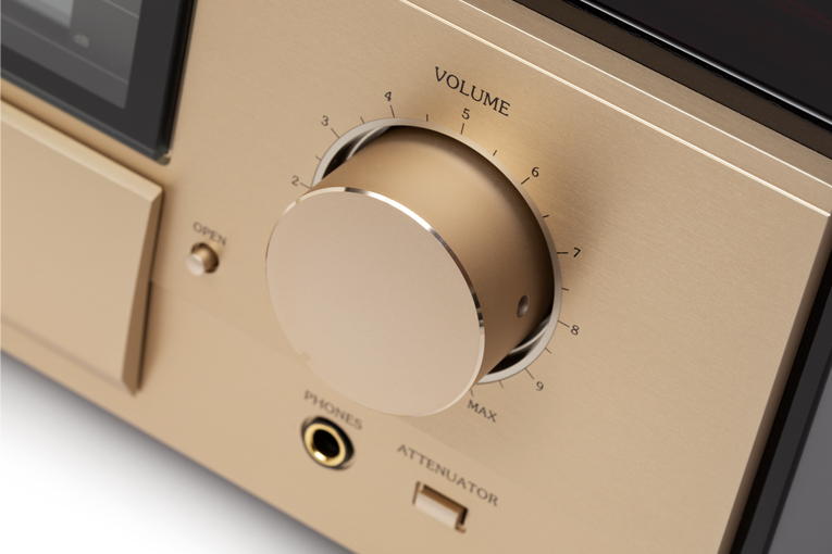 Accuphase