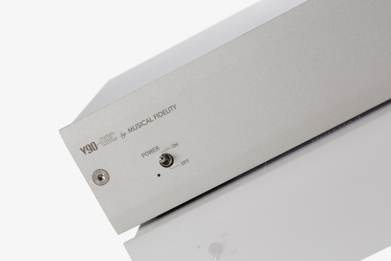 V-90 DAC